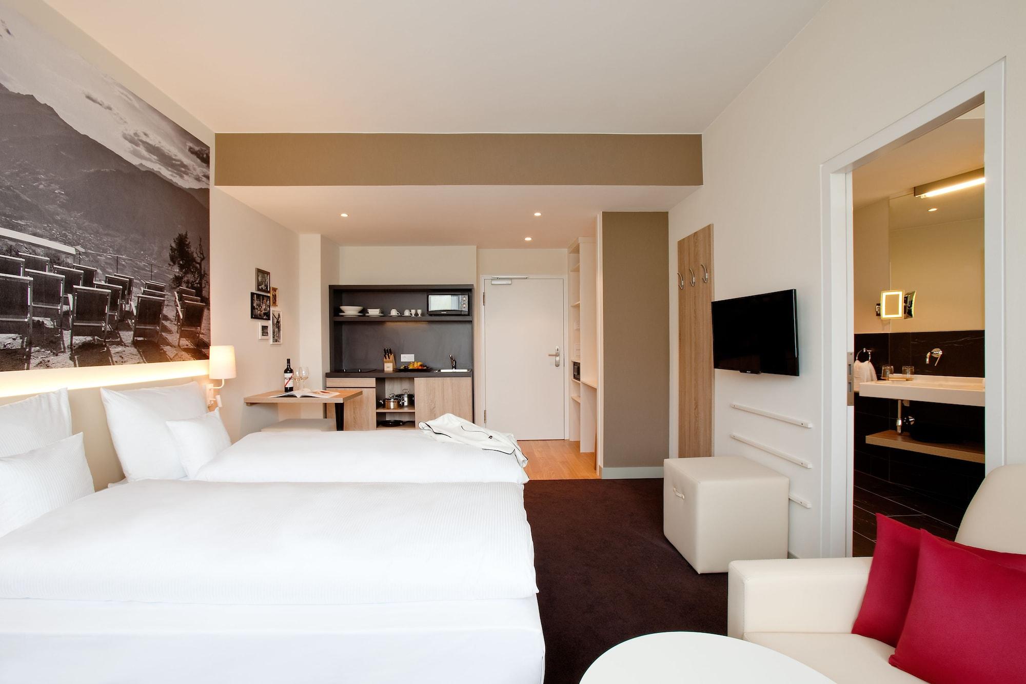 Hotel Vienna House Easy By Wyndham West Olympiapark 4*
