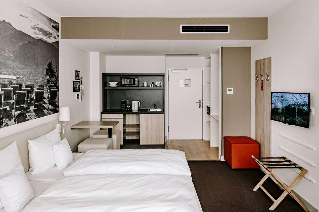 Vienna House Easy By Wyndham West Olympiapark 4*