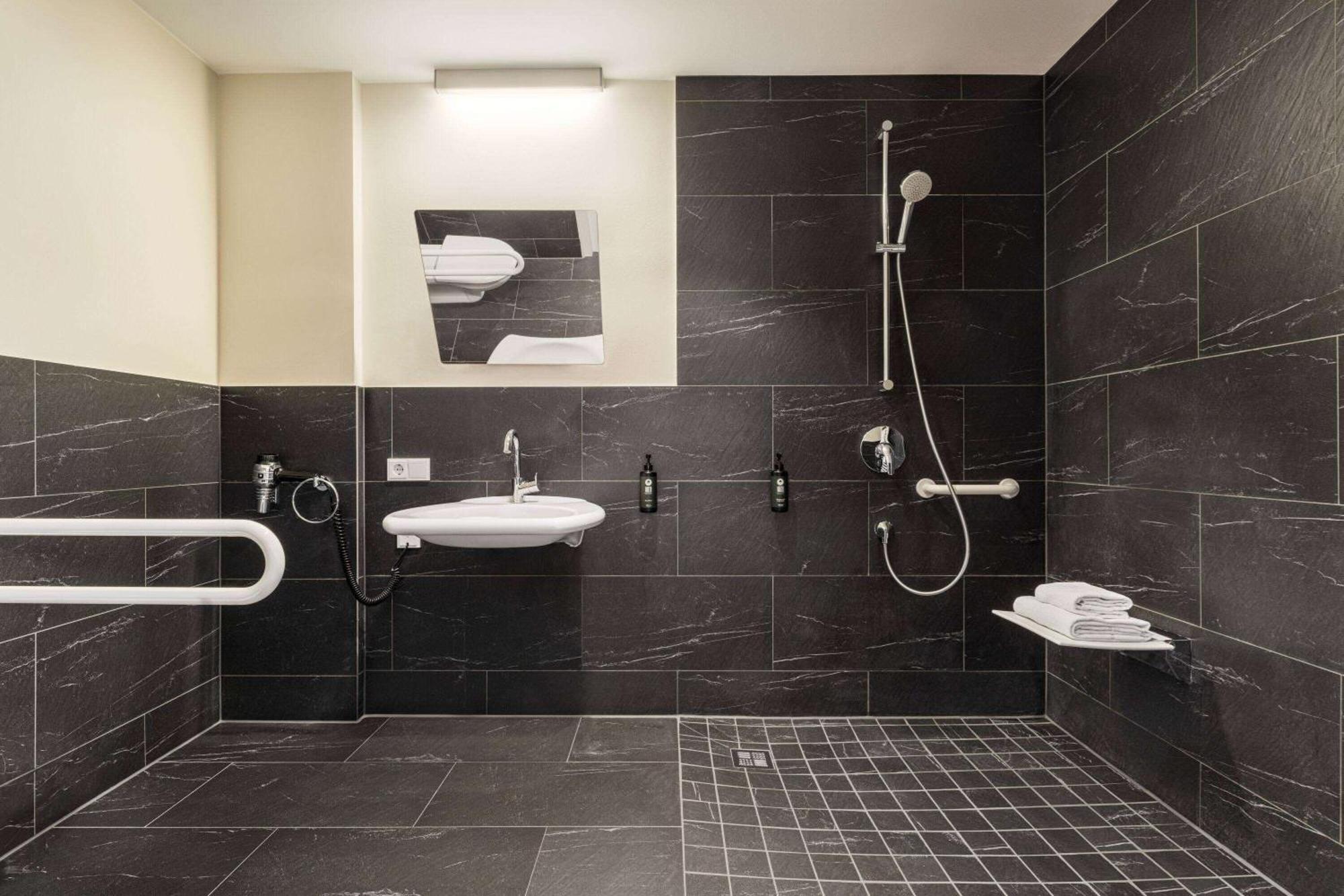 Vienna House Easy By Wyndham West Olympiapark 4*