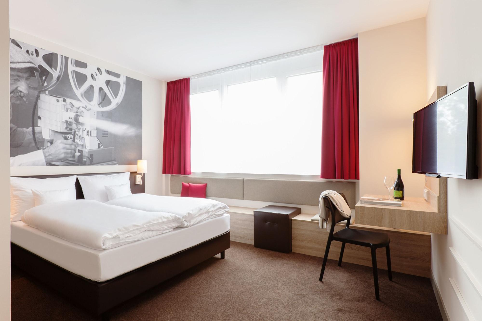Vienna House Easy By Wyndham West Olympiapark Hotel