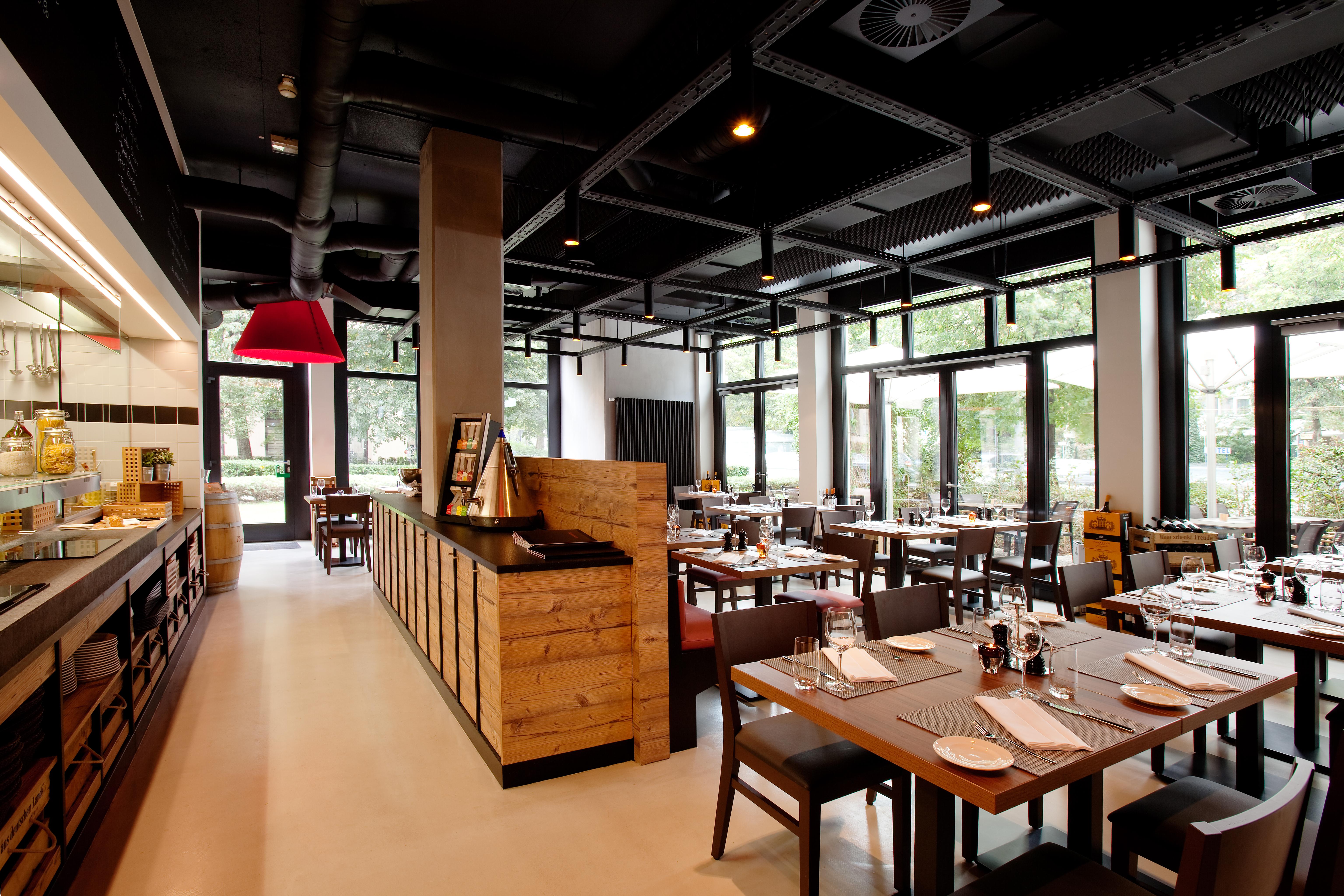 Hotel Vienna House Easy By Wyndham West Olympiapark 4*