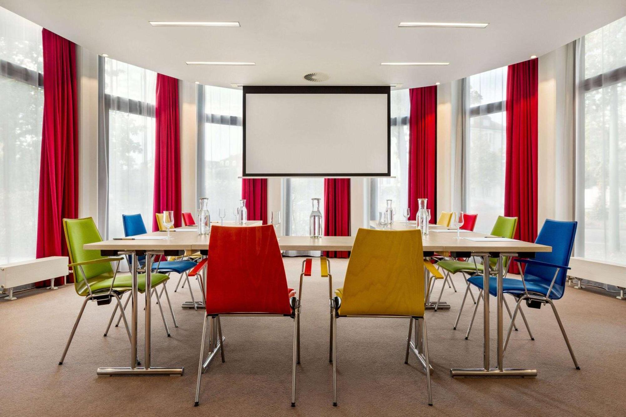 Hotel Vienna House Easy By Wyndham West Olympiapark 4*