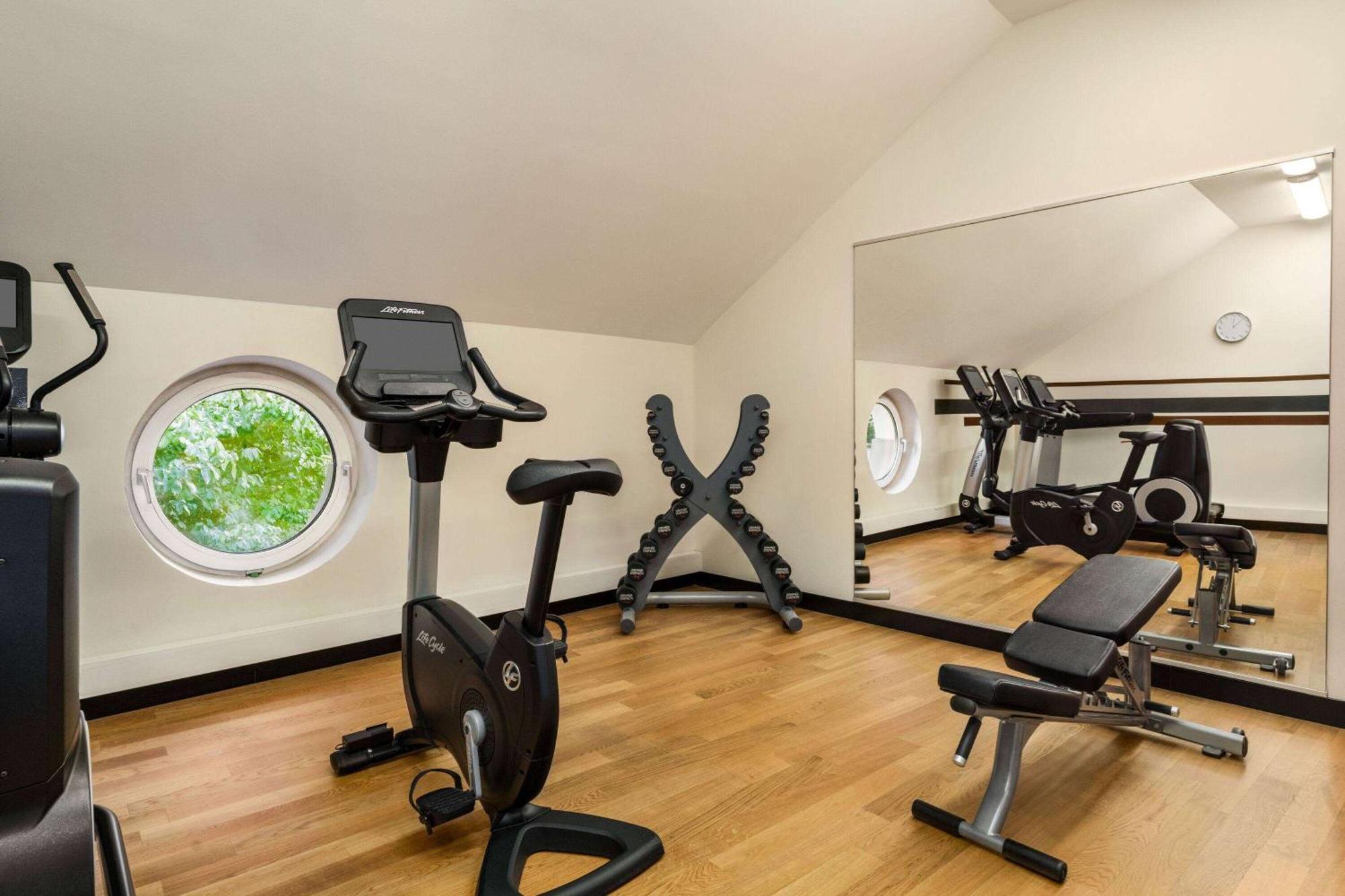 Vienna House Easy By Wyndham West Olympiapark Hotel 4*